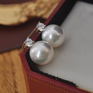 Sterling silver fresh water pearls earrings